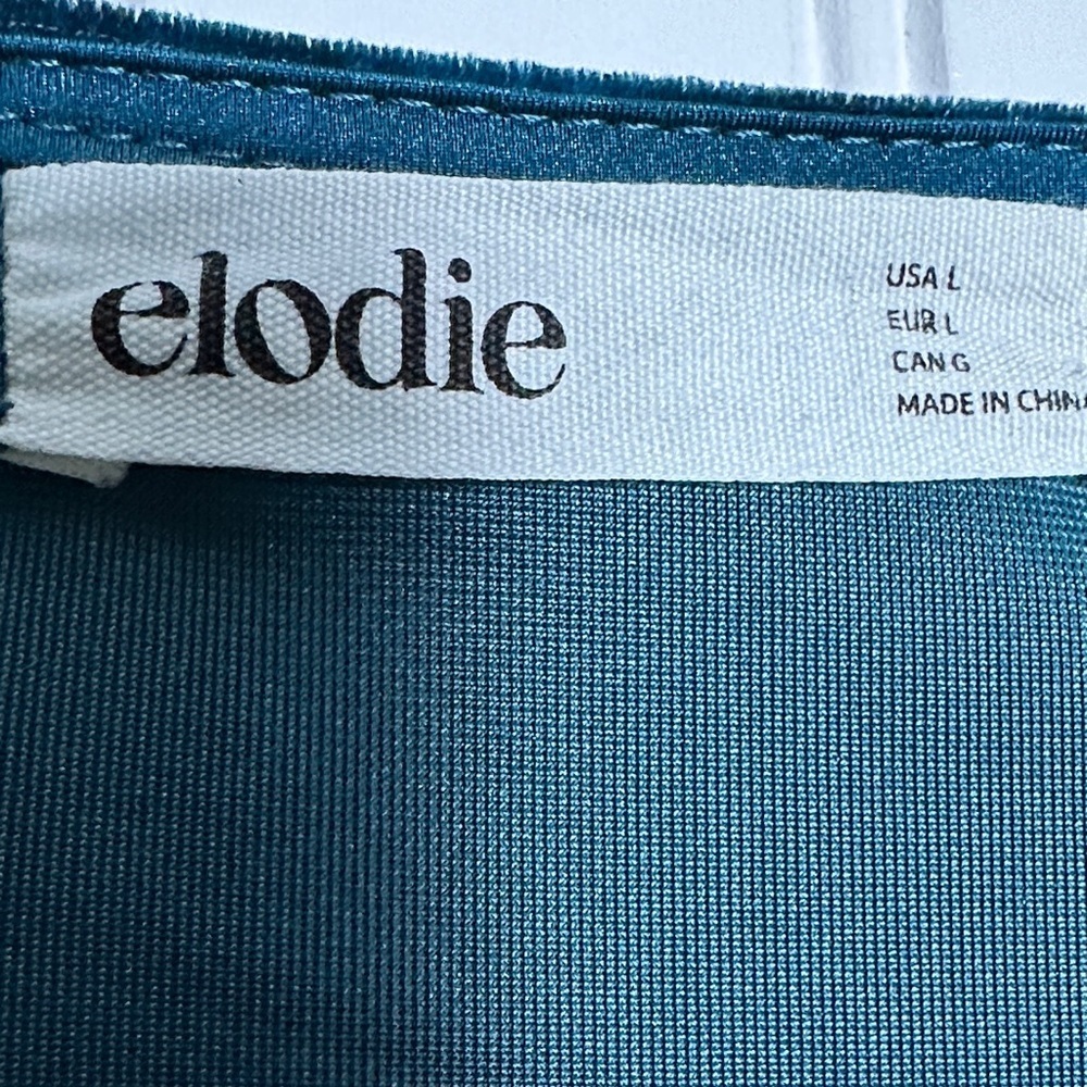 Elodie Deep Blue Velvet Long Sleeve Dress Sz L V Neck Velvet Party Cocktail - Picture 7 of 13